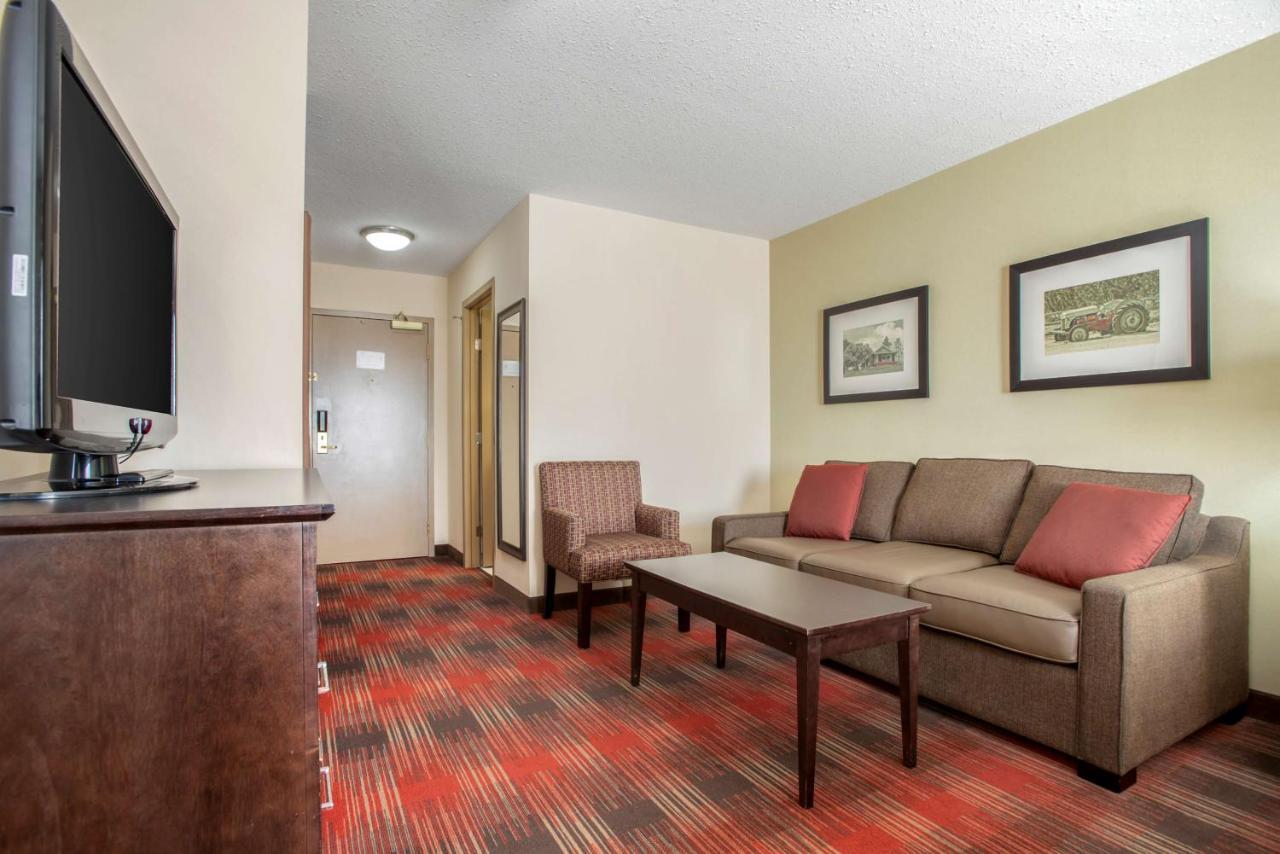 Best Western Plus Red Deer Inn & Suite מראה חיצוני תמונה