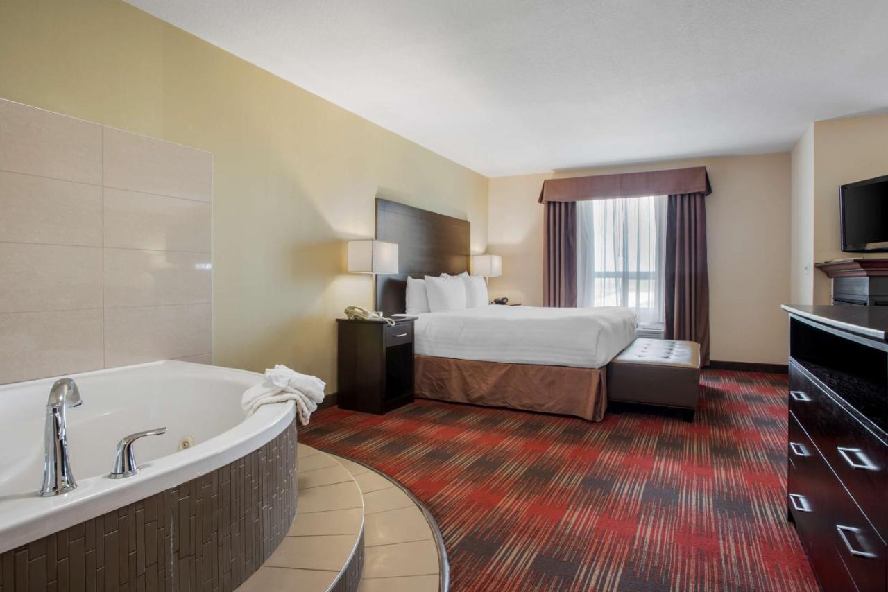 Best Western Plus Red Deer Inn & Suite מראה חיצוני תמונה