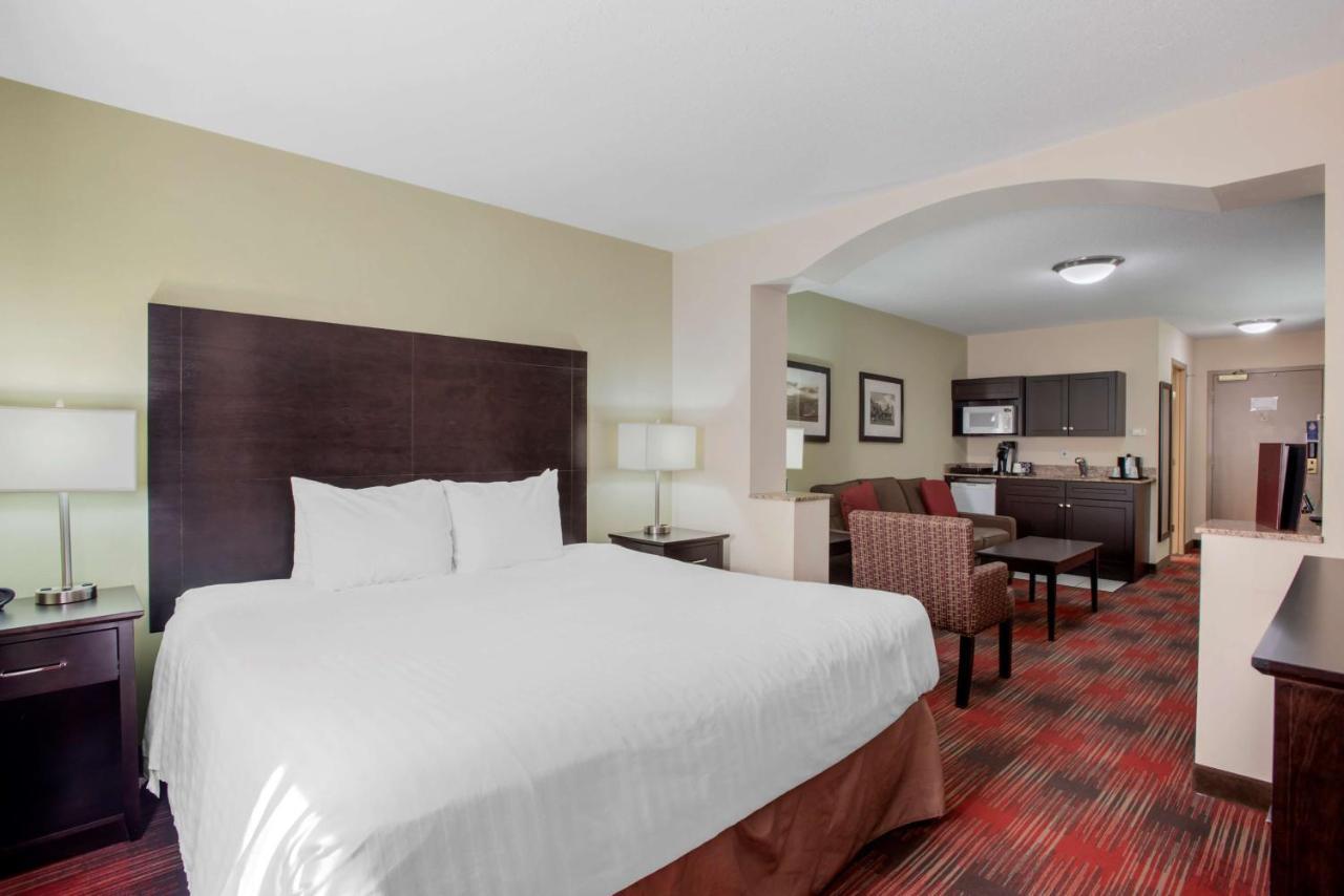 Best Western Plus Red Deer Inn & Suite מראה חיצוני תמונה