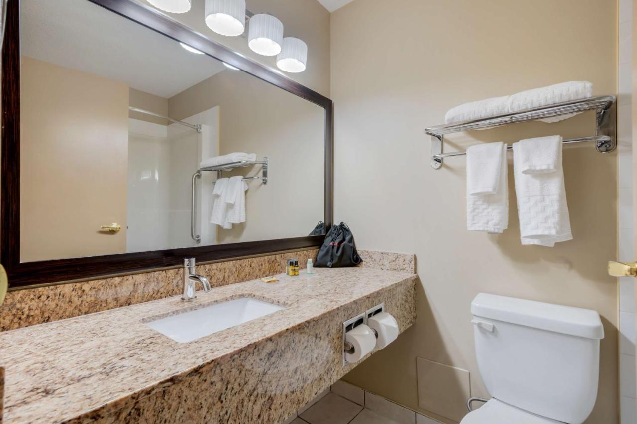 Best Western Plus Red Deer Inn & Suite מראה חיצוני תמונה