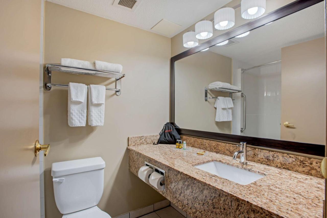 Best Western Plus Red Deer Inn & Suite מראה חיצוני תמונה