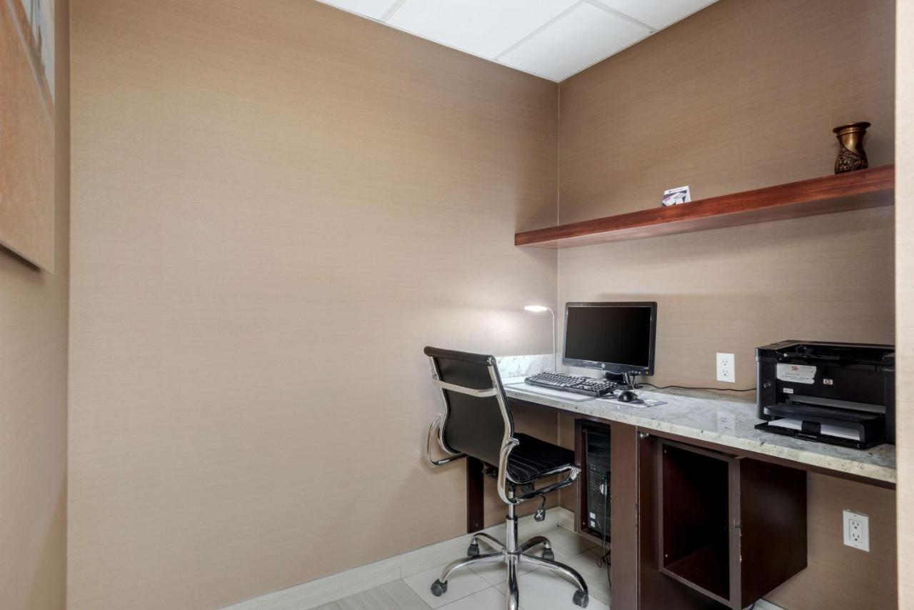 Best Western Plus Red Deer Inn & Suite מראה חיצוני תמונה