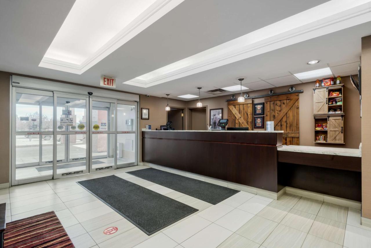 Best Western Plus Red Deer Inn & Suite מראה חיצוני תמונה