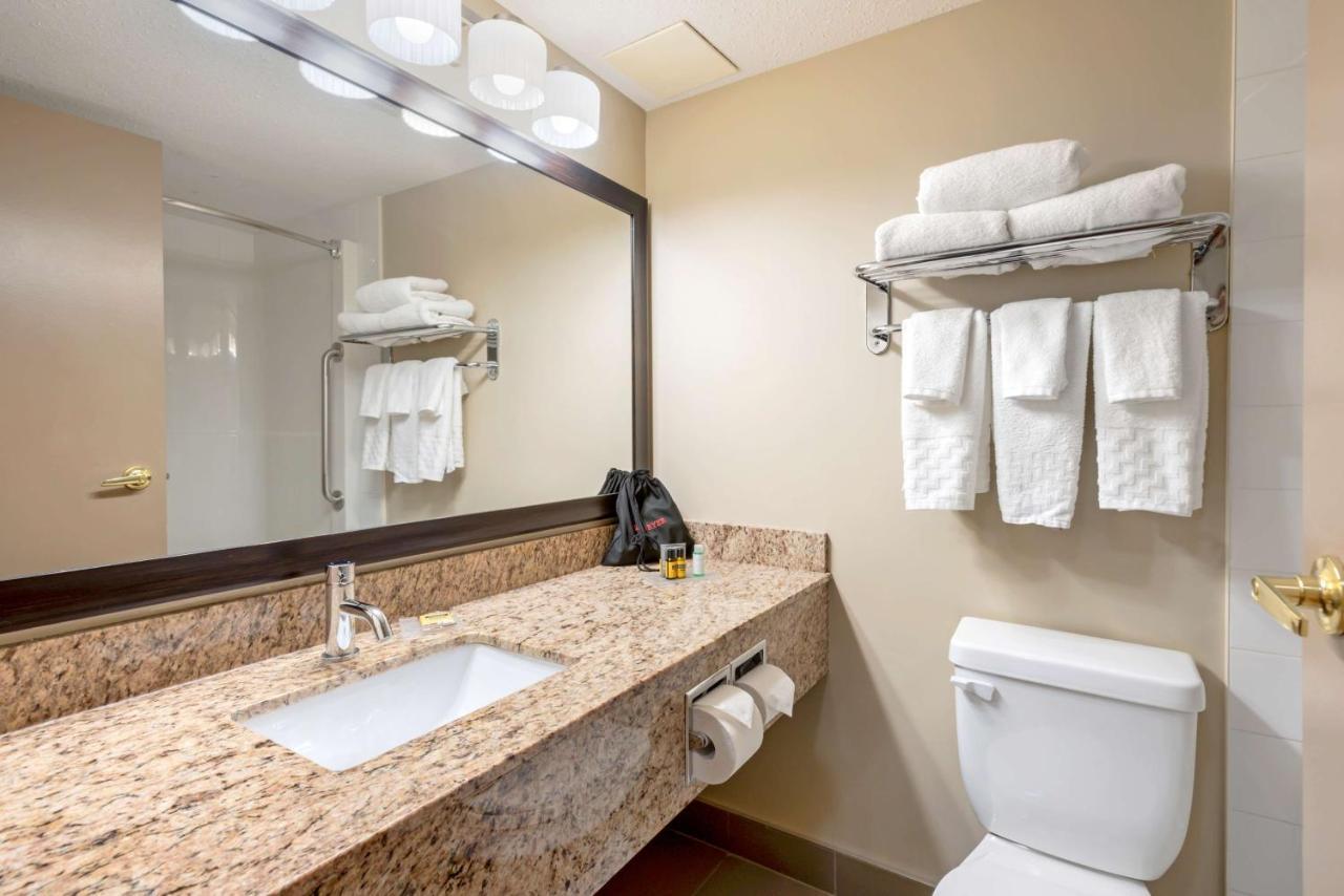 Best Western Plus Red Deer Inn & Suite מראה חיצוני תמונה