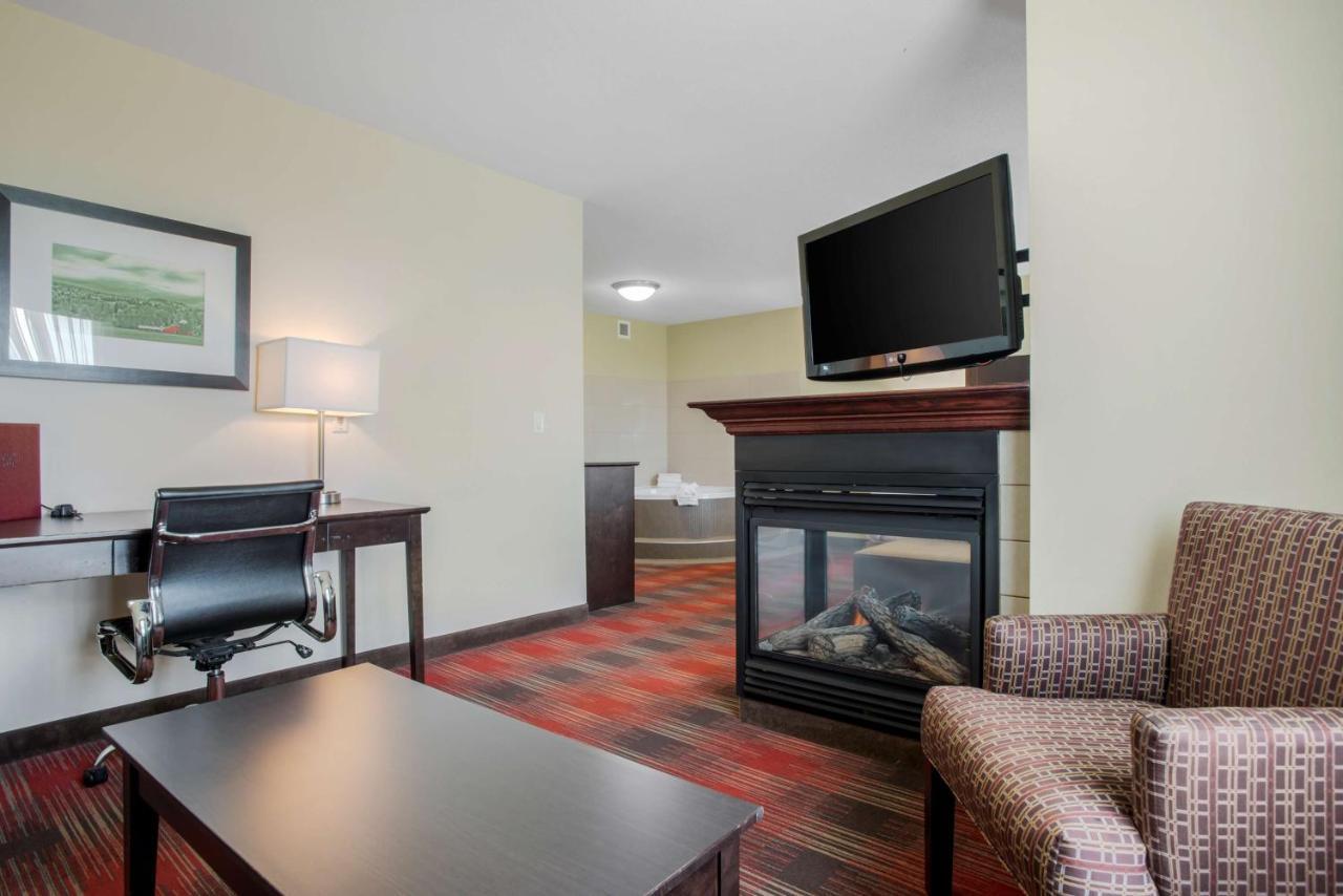 Best Western Plus Red Deer Inn & Suite מראה חיצוני תמונה