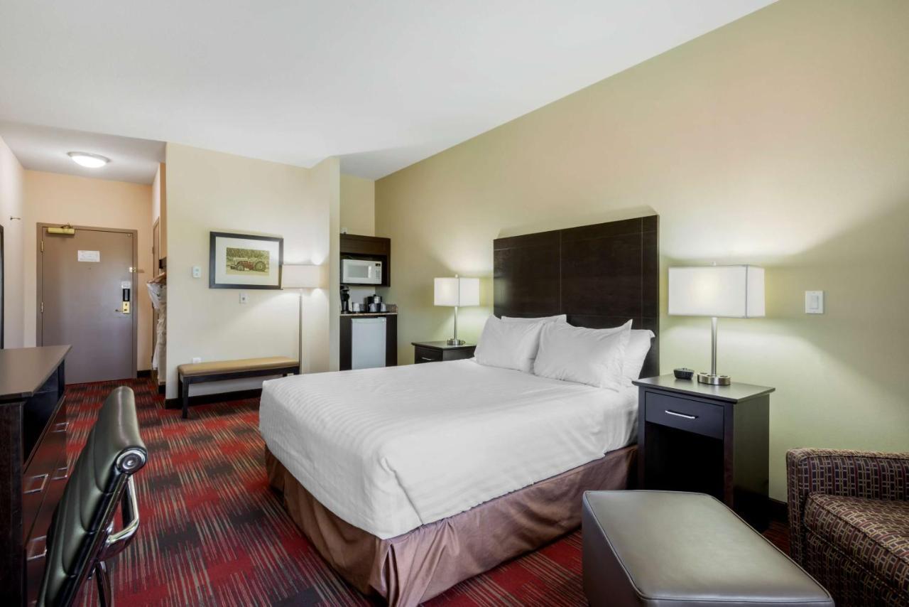 Best Western Plus Red Deer Inn & Suite מראה חיצוני תמונה