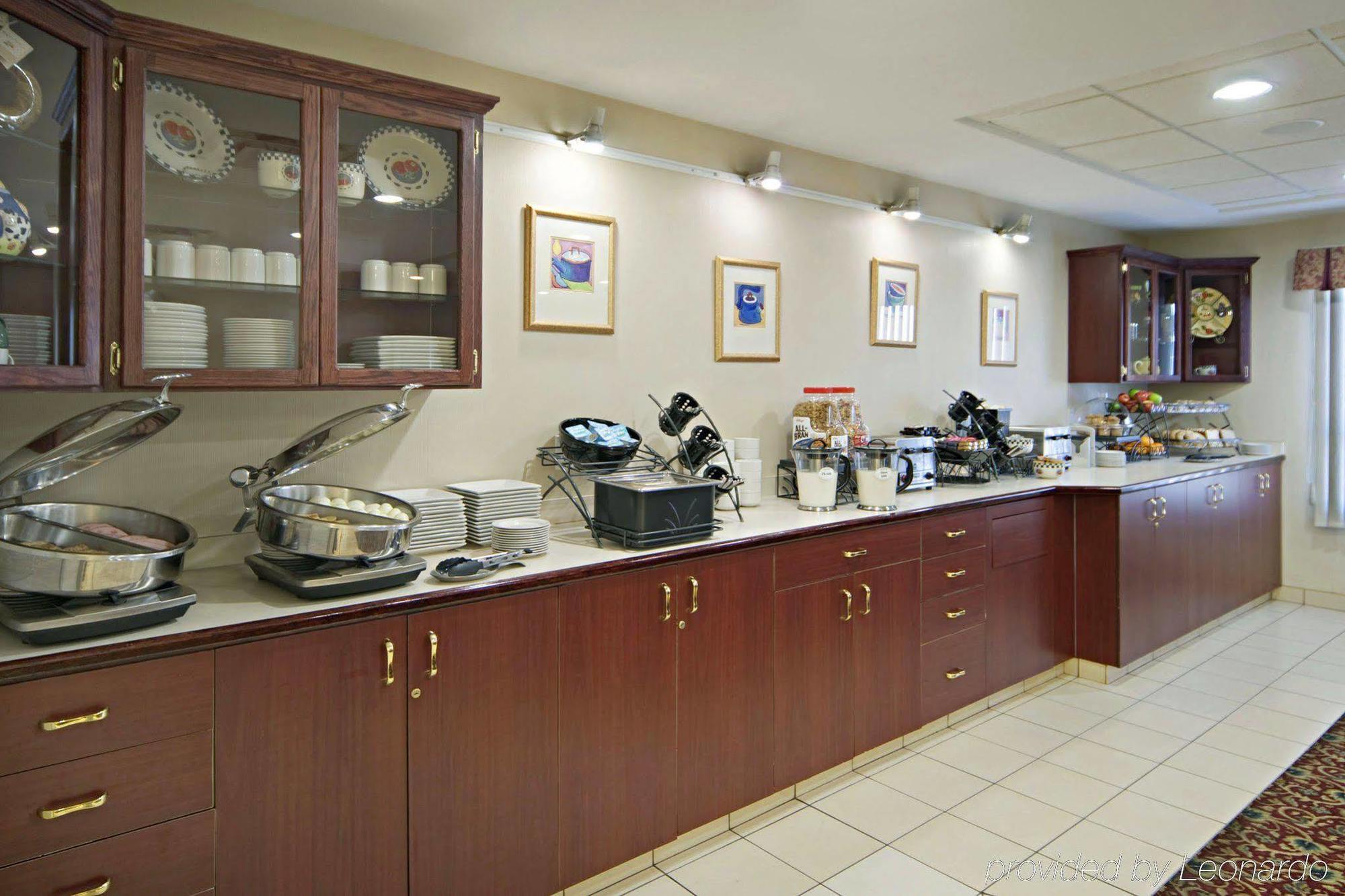 Best Western Plus Red Deer Inn & Suite מסעדה תמונה