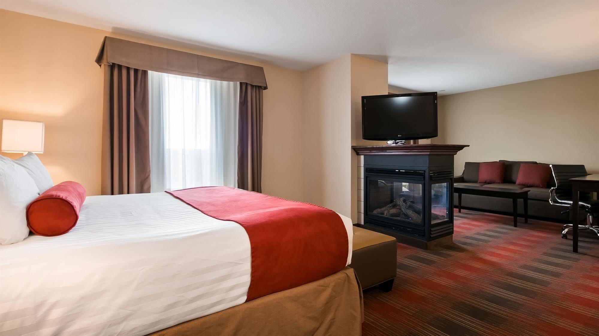 Best Western Plus Red Deer Inn & Suite מראה חיצוני תמונה