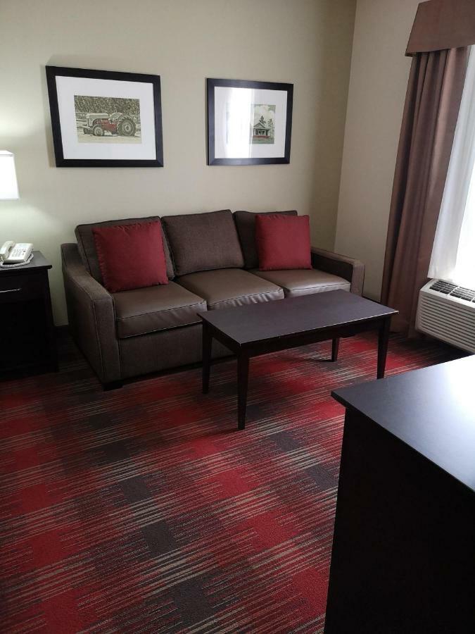 Best Western Plus Red Deer Inn & Suite מראה חיצוני תמונה